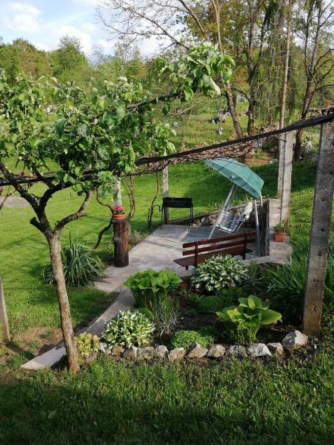 Villa Kuca Za Odmor Luna Slunj Exterior foto