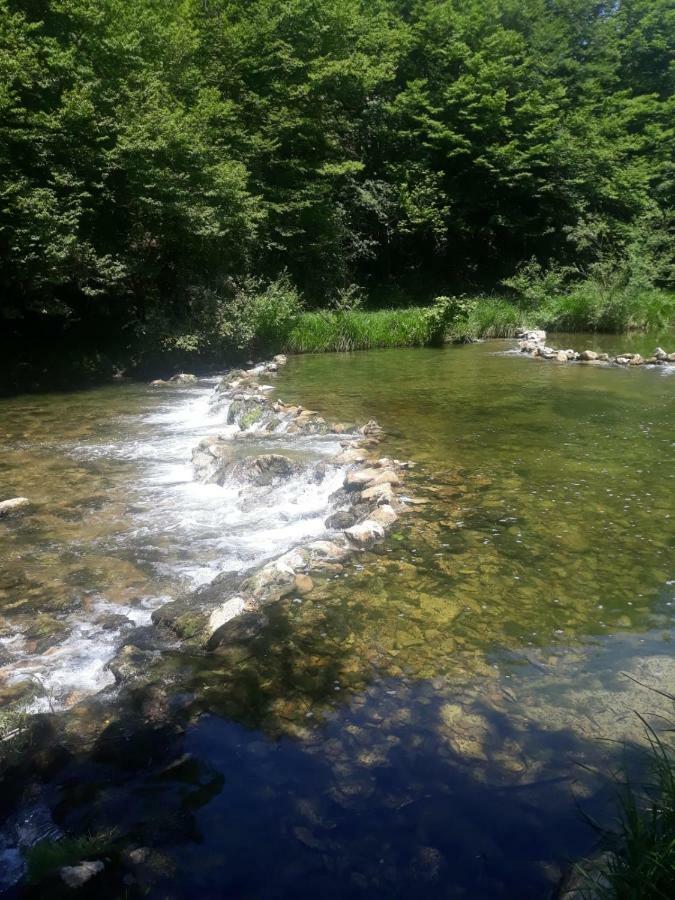 Villa Kuca Za Odmor Luna Slunj Exterior foto